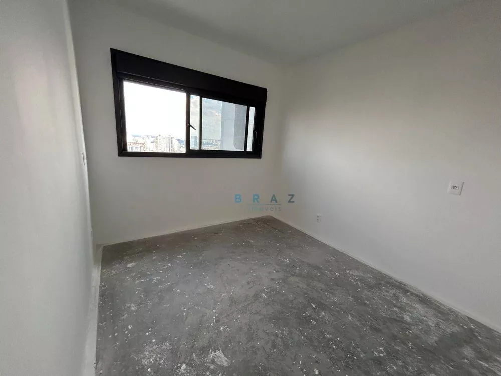 Apartamento, 3 quartos, 186 m² - Foto 2