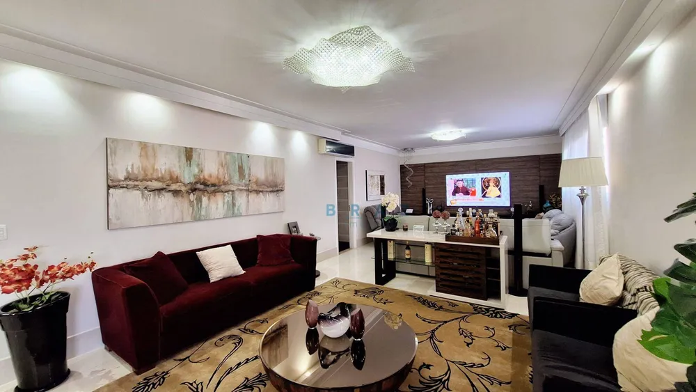 Apartamento, 3 quartos, 281 m² - Foto 2