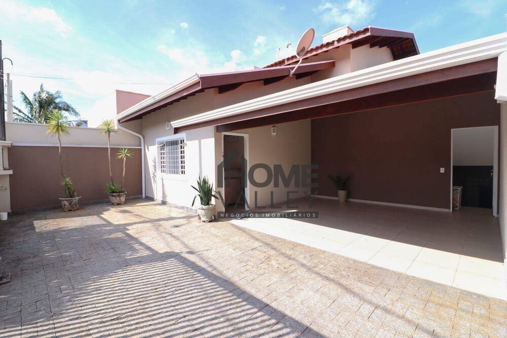 Casa, 3 quartos, 217 m² - Foto 1