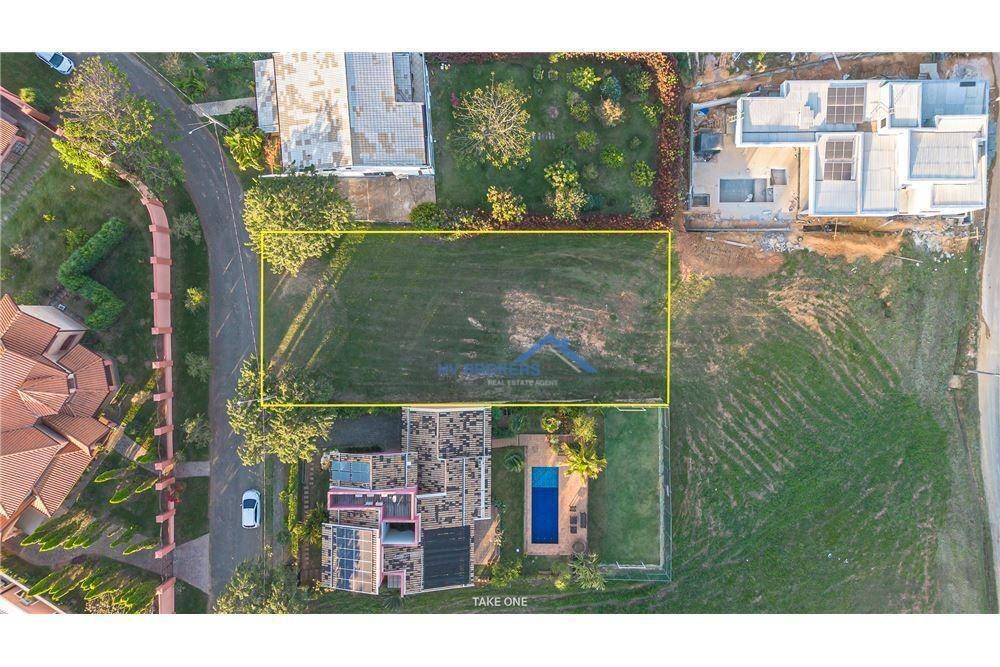 Loteamento e Condomínio, 800 m² - Foto 1
