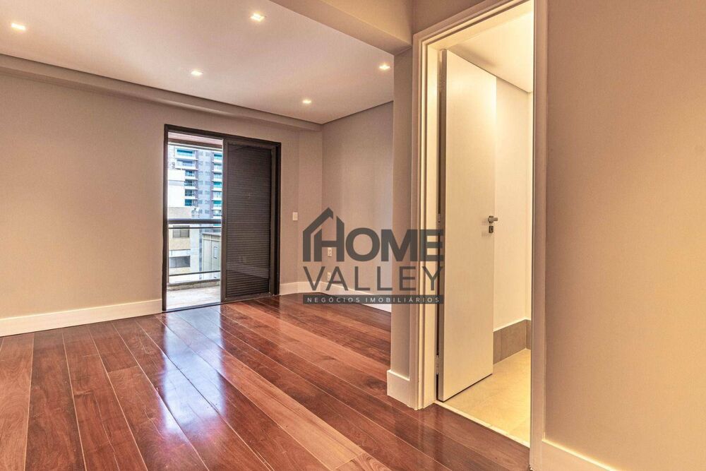 Apartamento, 4 quartos, 244 m² - Foto 9