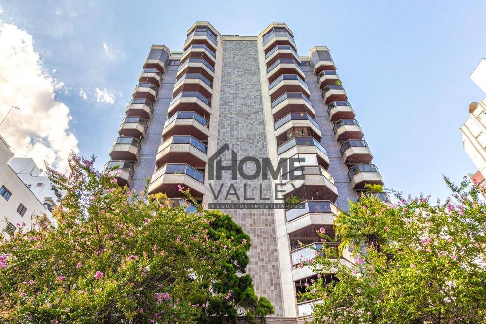 Apartamento, 4 quartos, 244 m² - Foto 2