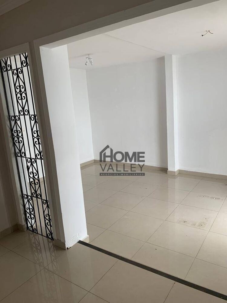 Casa, 4 quartos, 190 m² - Foto 1