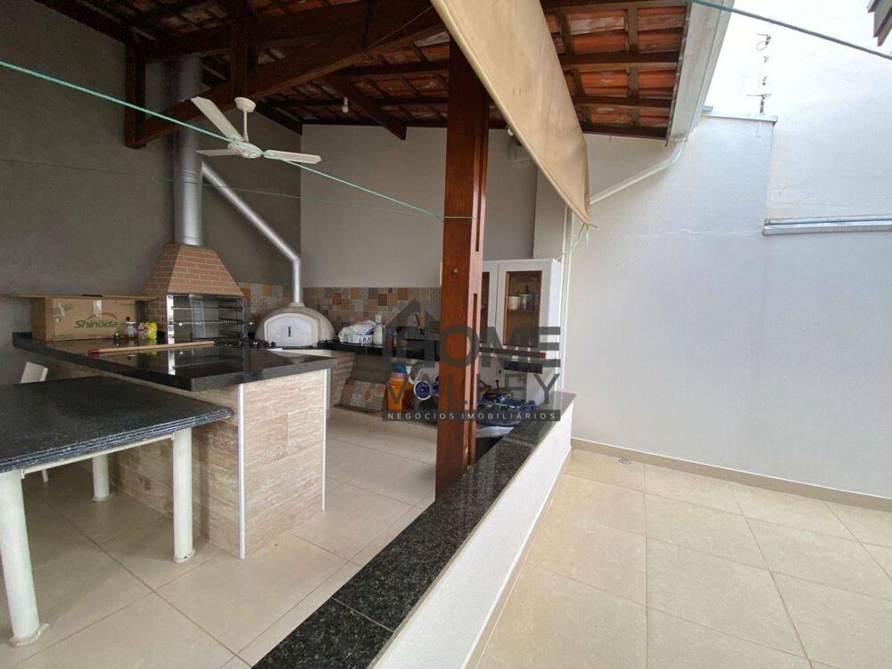 Casa, 3 quartos, 179 m² - Foto 2