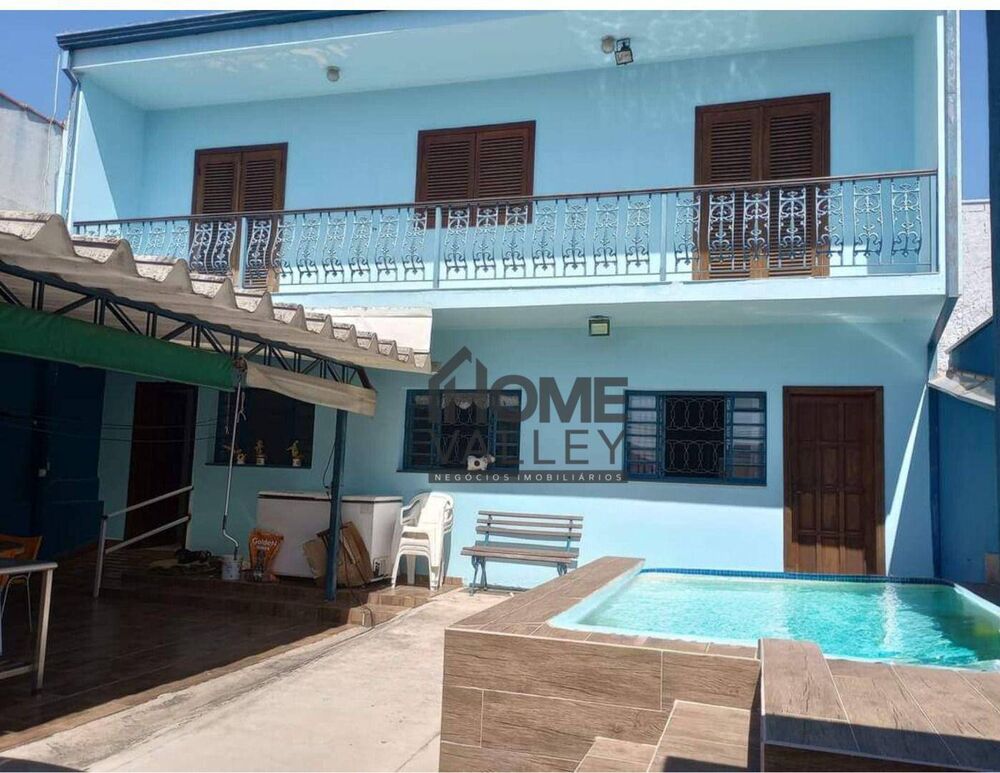 Casa, 4 quartos, 131 m² - Foto 2