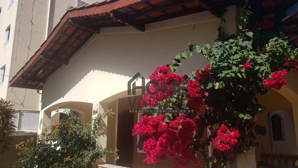 Casa à venda com 3 quartos, 208m² - Foto 7