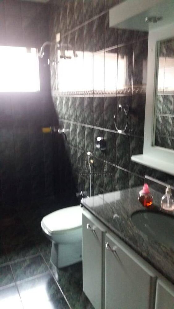 Casa, 5 quartos, 300 m² - Foto 3