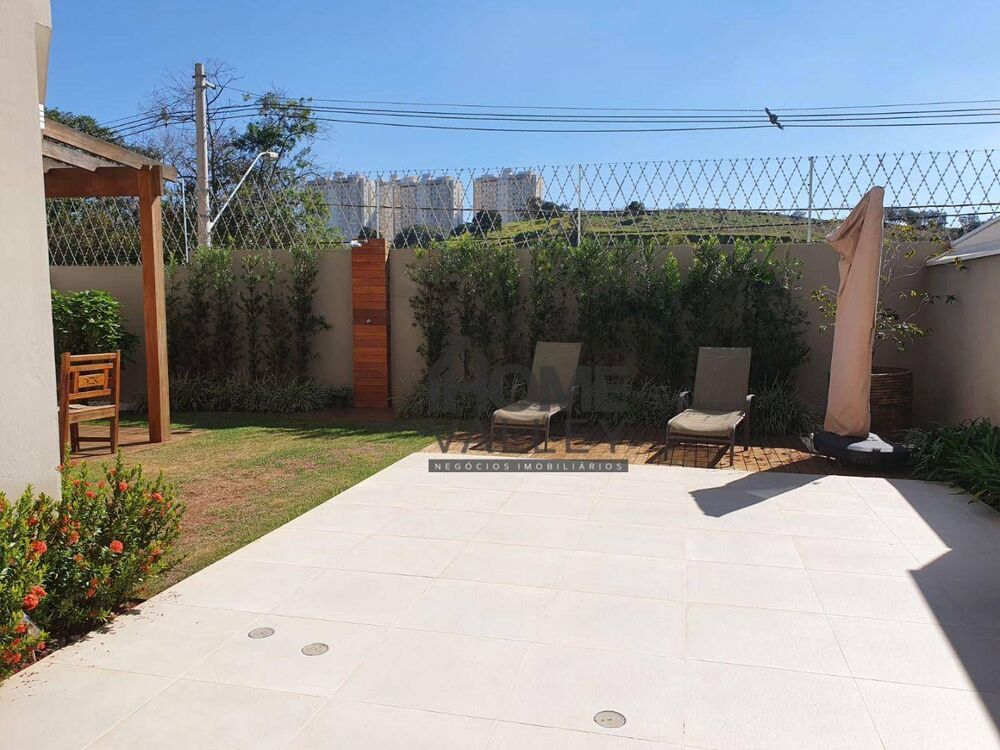 Casa de Condomínio à venda com 3 quartos, 331m² - Foto 3