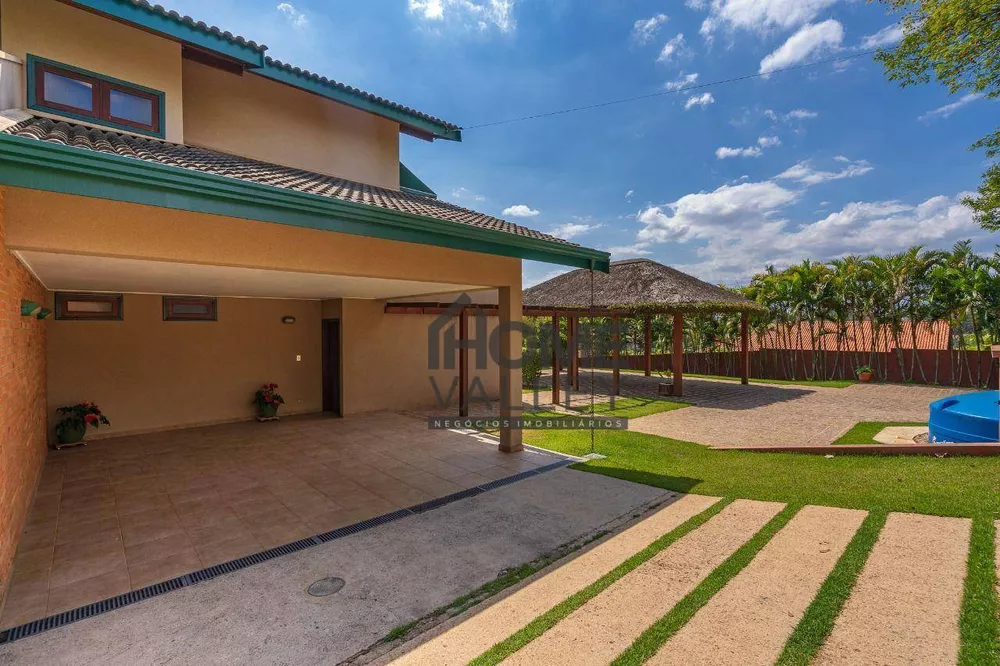 Casa de Condomínio à venda com 4 quartos, 420m² - Foto 2