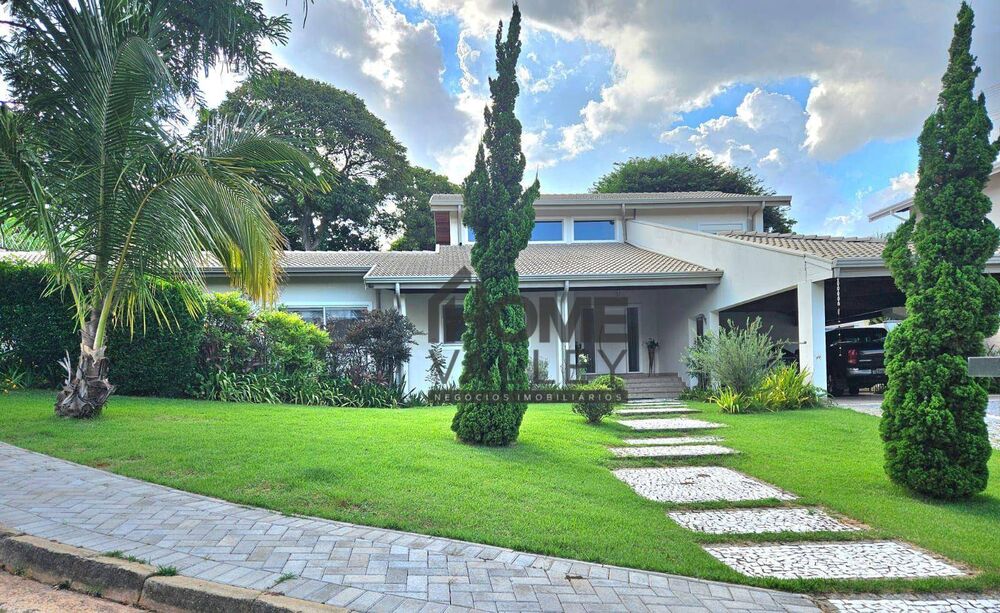 Casa, 4 quartos, 585 m² - Foto 1