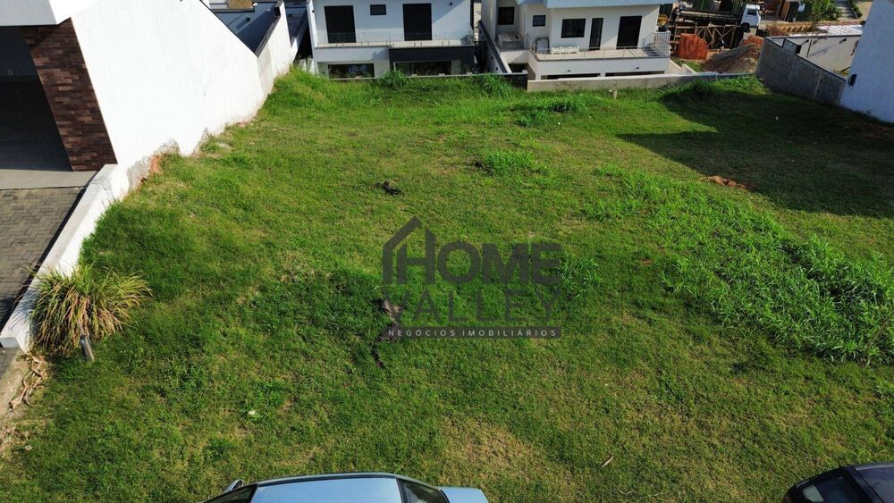 Loteamento e Condomínio, 300 m² - Foto 1