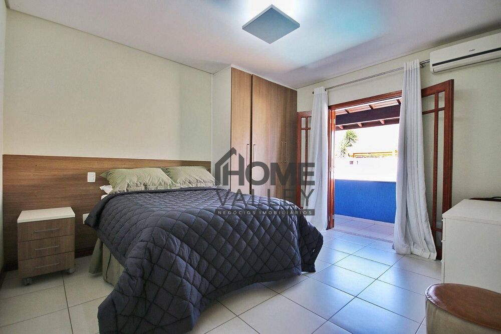 Casa de Condomínio à venda com 3 quartos, 269m² - Foto 5