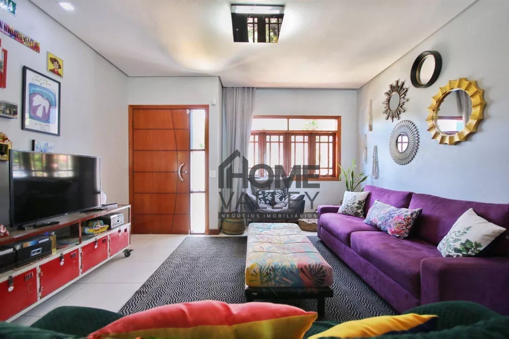 Casa de Condomínio à venda com 3 quartos, 269m² - Foto 1