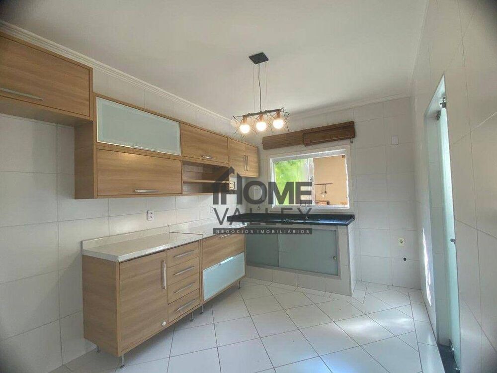 Casa de Condomínio à venda com 4 quartos, 220m² - Foto 12