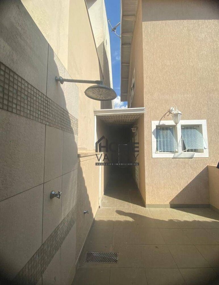Casa de Condomínio à venda com 4 quartos, 220m² - Foto 20