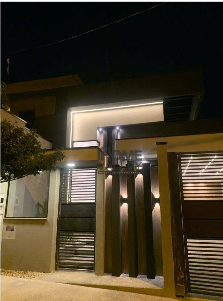 Casa, 3 quartos, 156 m² - Foto 1