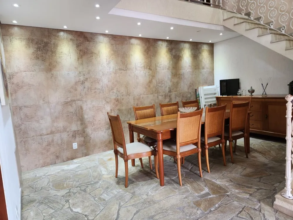Casa, 3 quartos, 250 m² - Foto 8