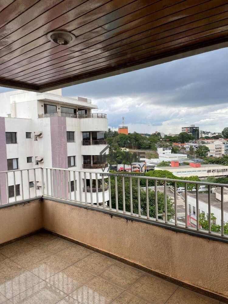 Apartamento, 3 quartos, 248 m² - Foto 1