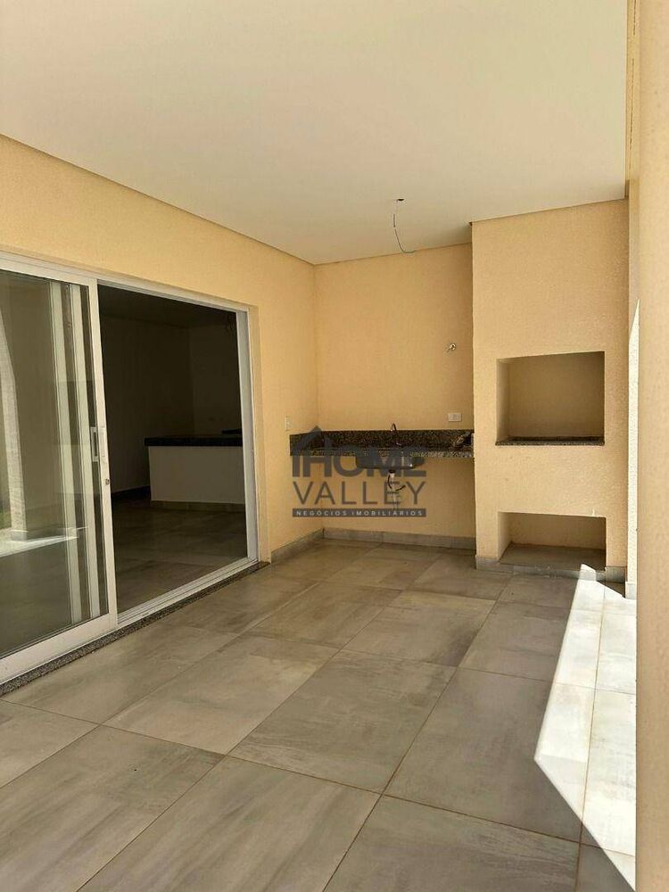 Casa de Condomínio à venda com 3 quartos, 198m² - Foto 4