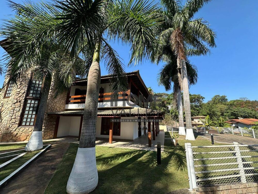 Casa de Condomínio para alugar com 4 quartos, 600m² - Foto 9