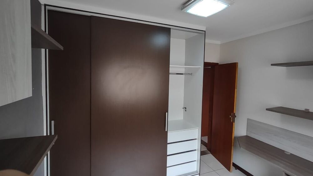 Apartamento à venda com 2 quartos, 61m² - Foto 3