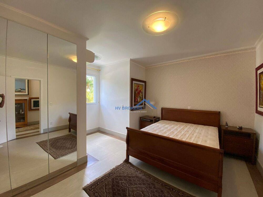 Casa de Condomínio à venda com 3 quartos, 570m² - Foto 17