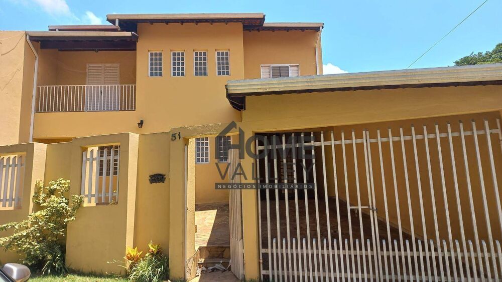 Casa, 3 quartos, 242 m² - Foto 2