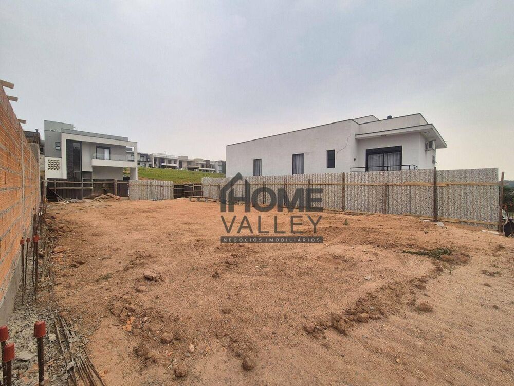 Loteamento e Condomínio, 300 m² - Foto 1