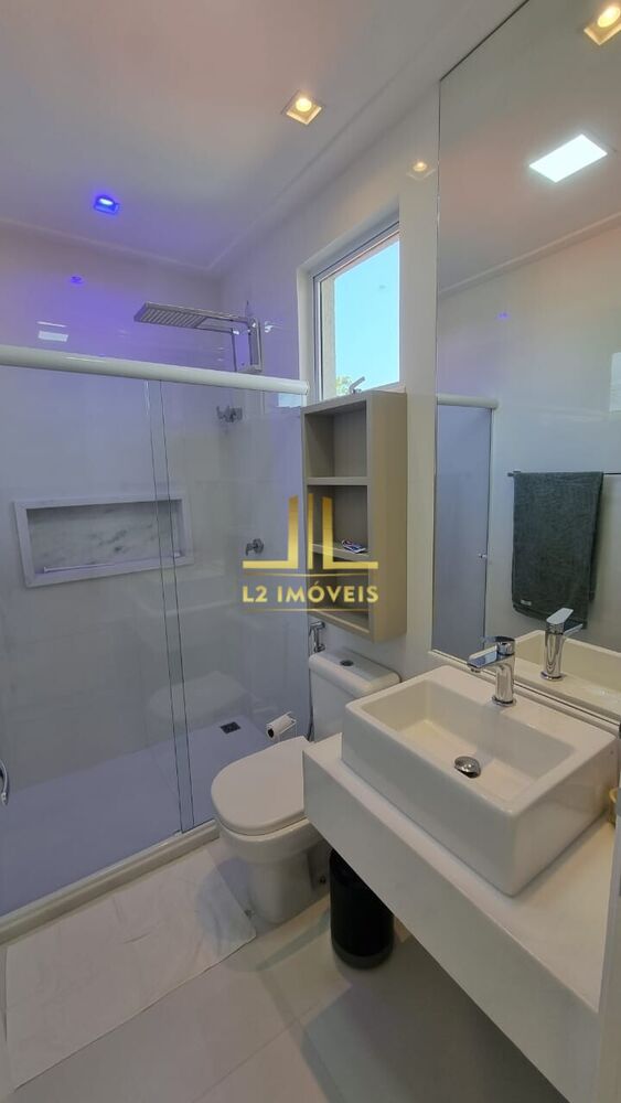 Casa à venda com 6 quartos, 341m² - Foto 4