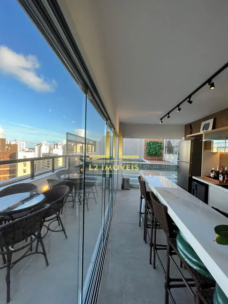 Cobertura, 3 quartos, 213 m² - Foto 2