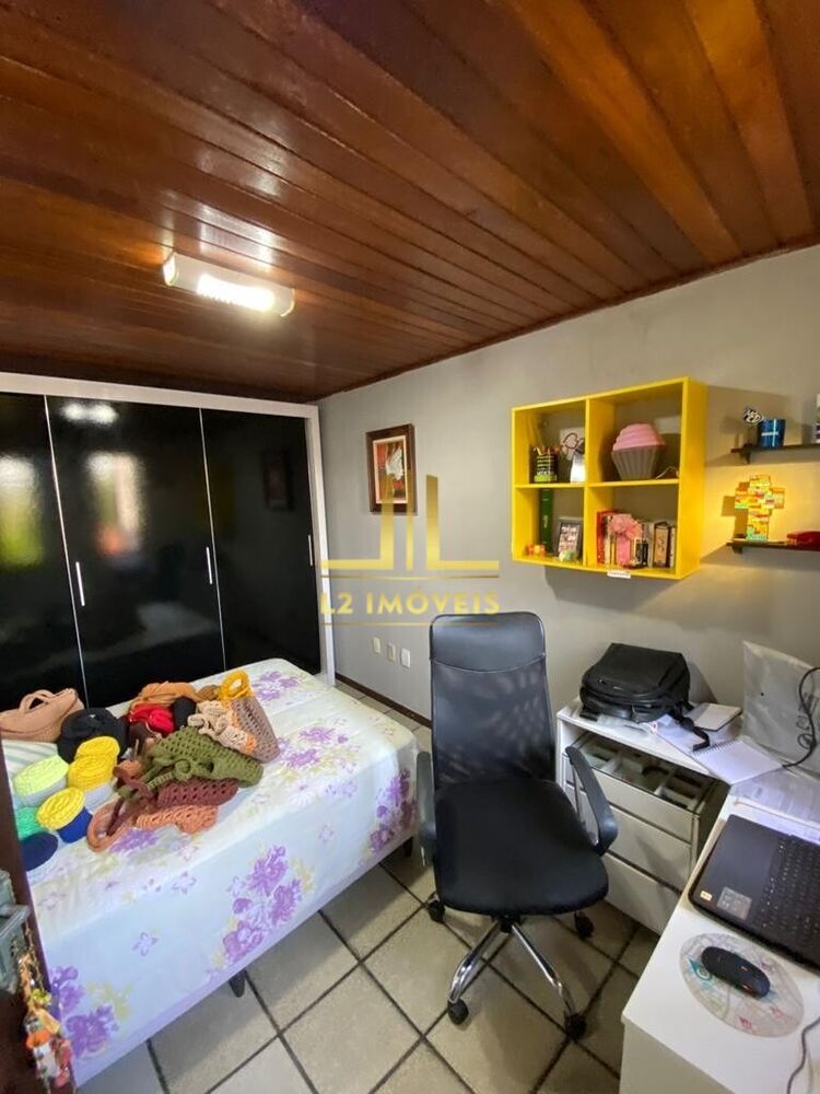Casa à venda com 3 quartos, 209m² - Foto 5