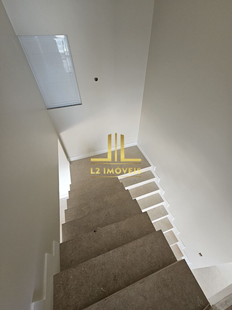 Casa, 10 quartos, 683 m² - Foto 4