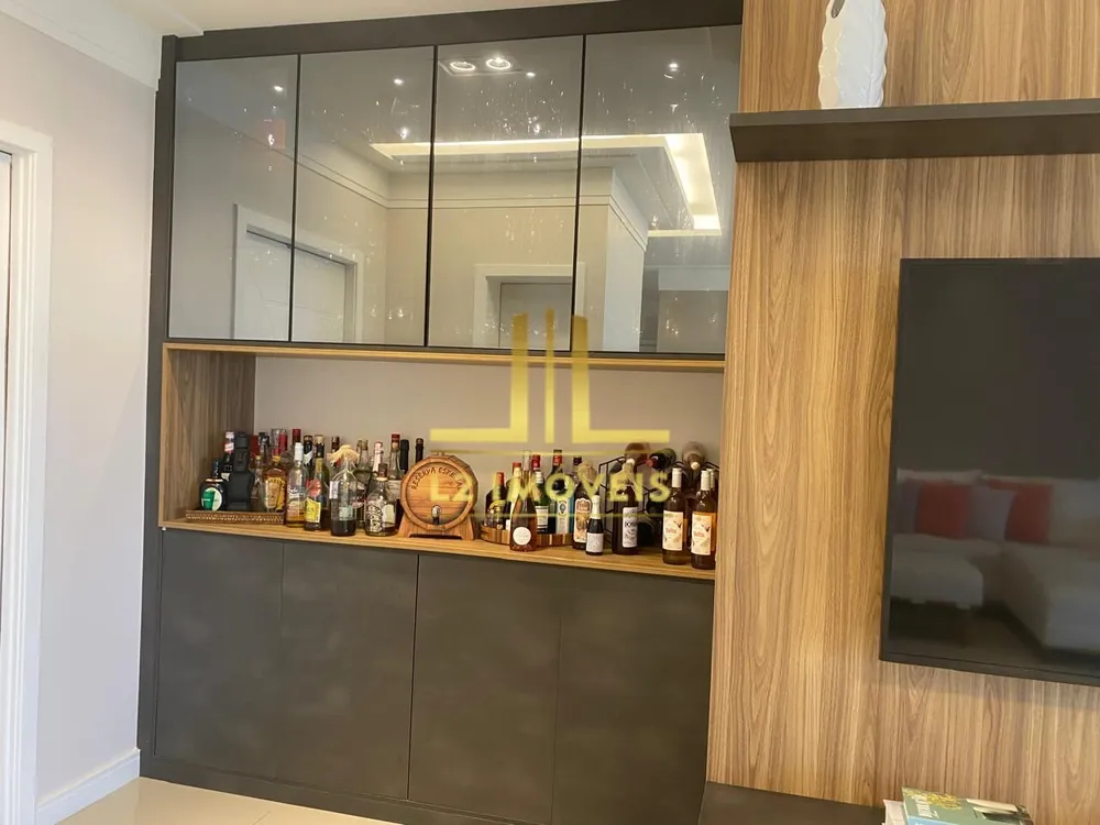 Apartamento, 4 quartos, 209 m² - Foto 2