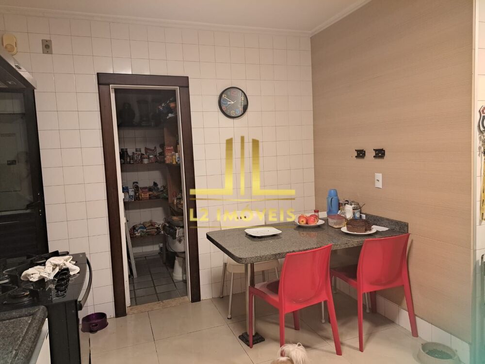 Apartamento, 4 quartos, 211 m² - Foto 2