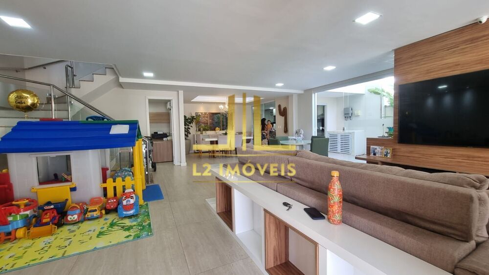 Casa para alugar com 4 quartos, 277m² - Foto 5