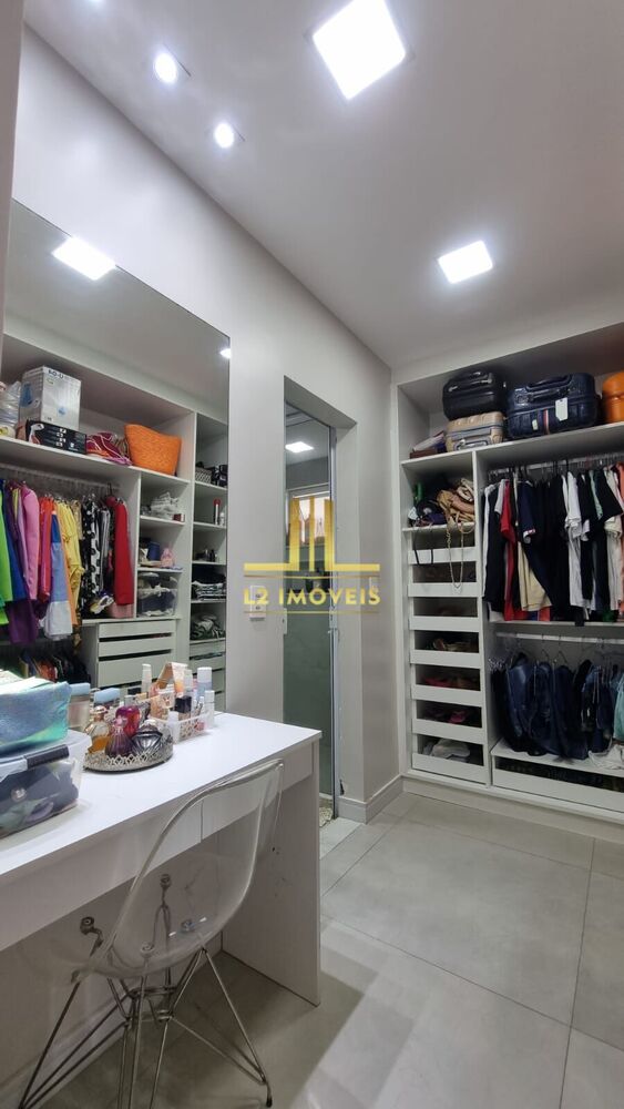 Casa para alugar com 4 quartos, 277m² - Foto 7