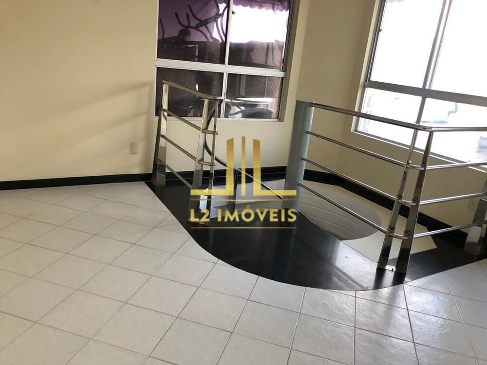 Cobertura à venda com 4 quartos, 280m² - Foto 2