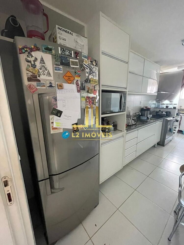 Apartamento à venda com 3 quartos, 98m² - Foto 18