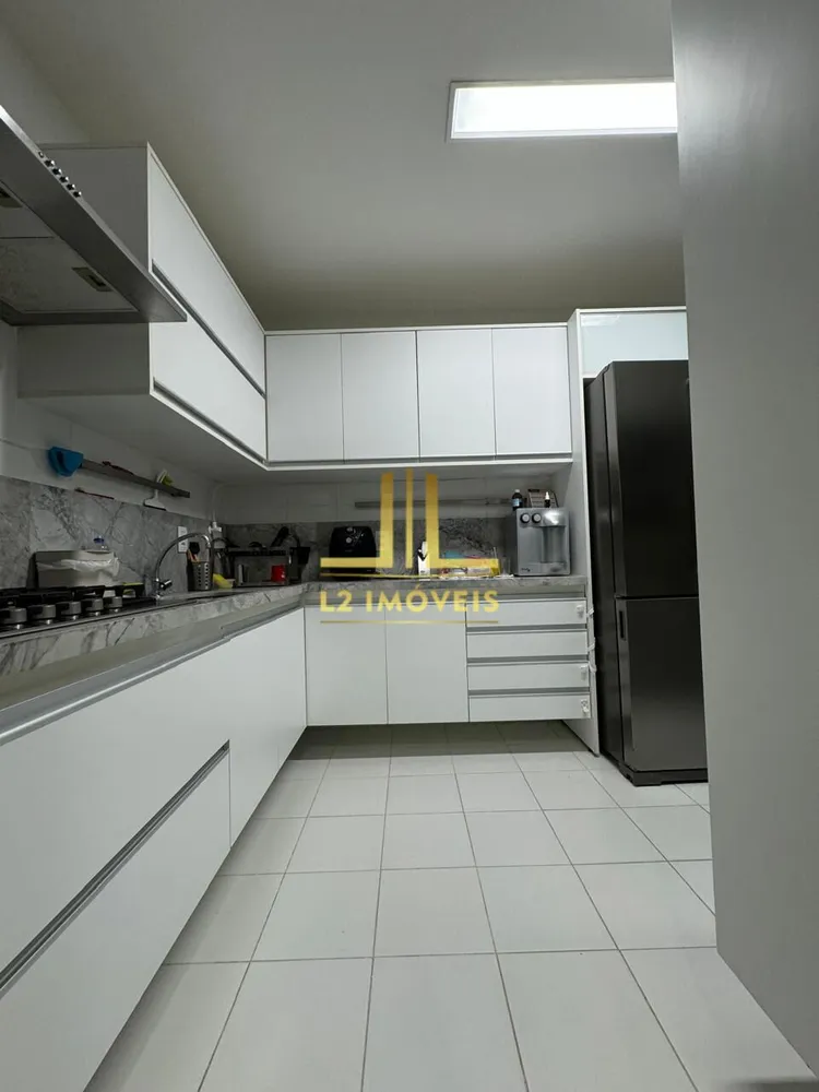 Apartamento, 3 quartos, 156 m² - Foto 2