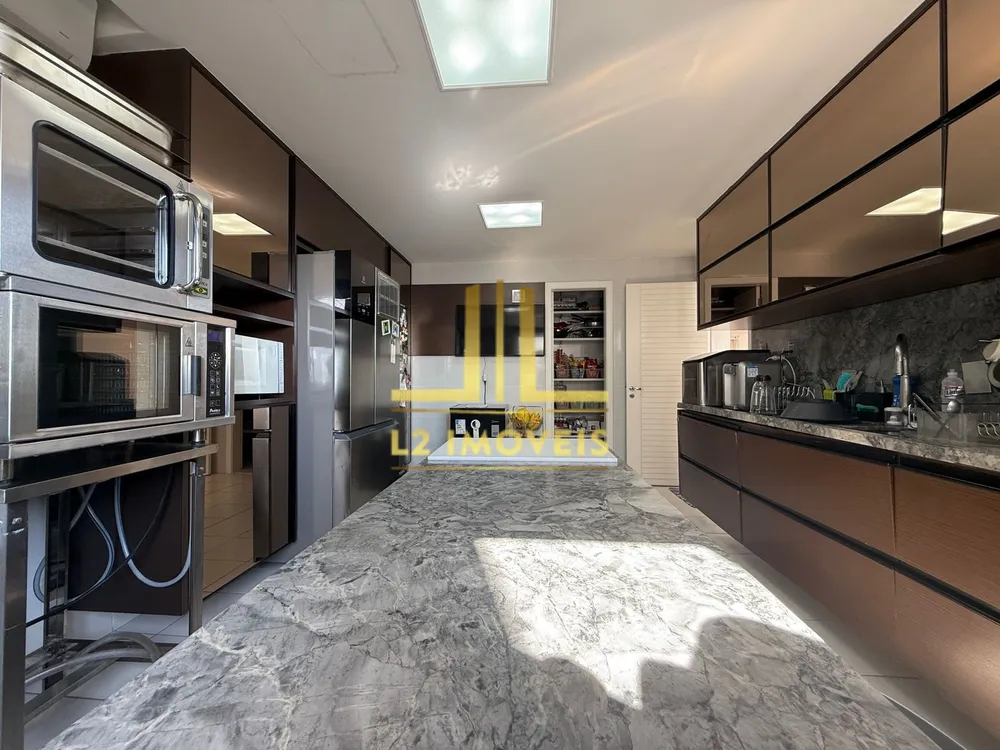 Apartamento, 4 quartos, 243 m² - Foto 1