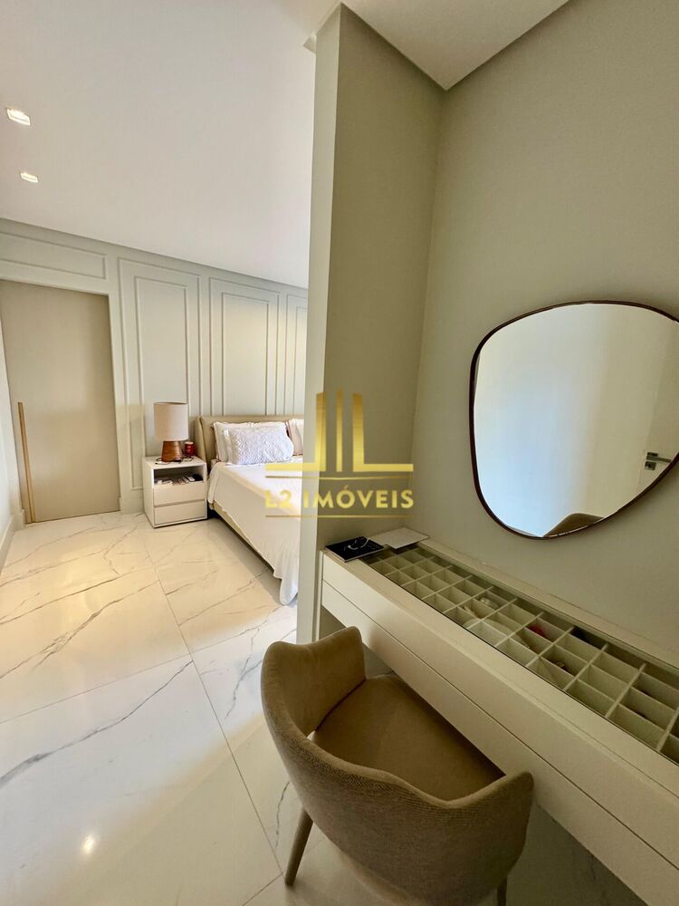 Apartamento à venda com 4 quartos, 304m² - Foto 2