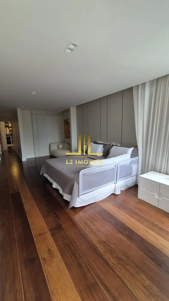 Apartamento, 3 quartos, 250 m² - Foto 11