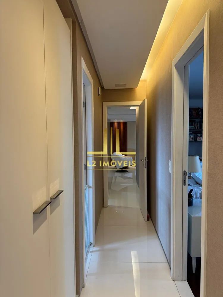 Apartamento, 3 quartos, 183 m² - Foto 1