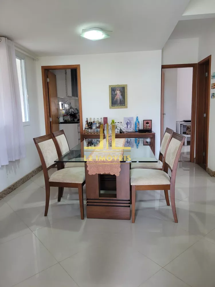 Casa à venda com 4 quartos, 190m² - Foto 3