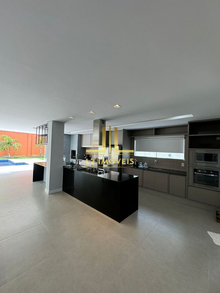 Casa à venda com 3 quartos, 317m² - Foto 3