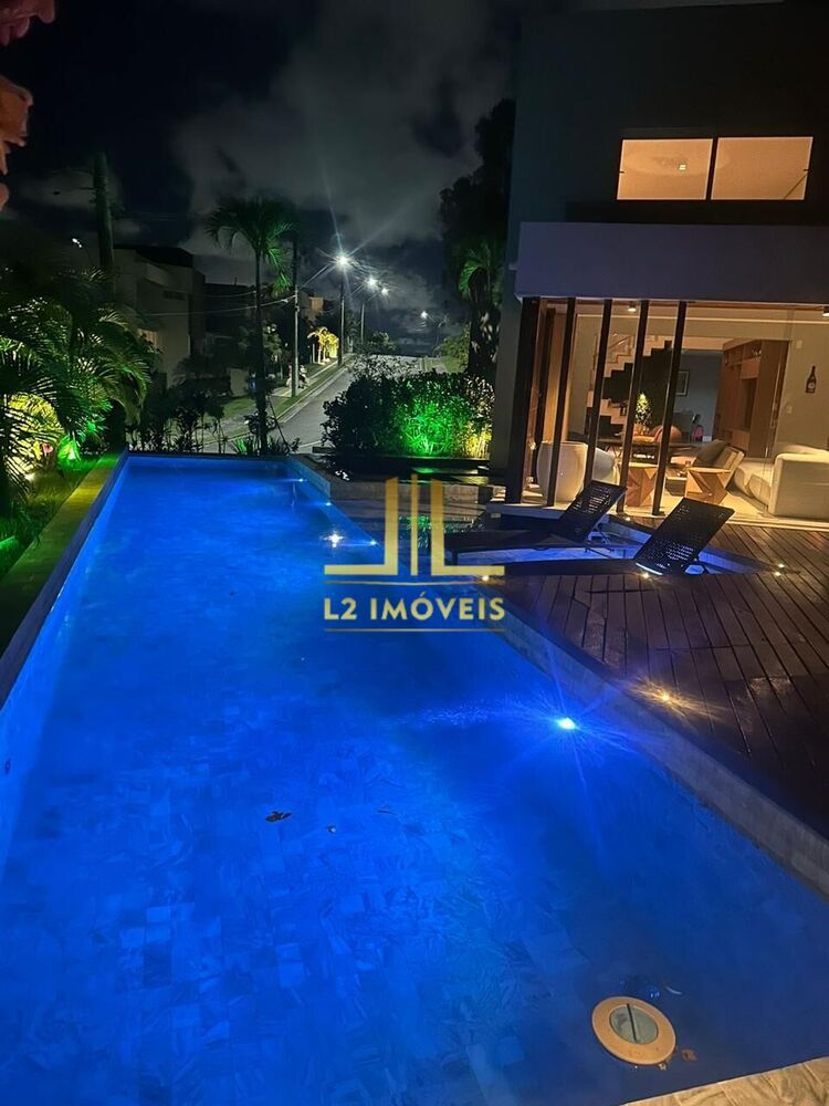 Casa à venda com 4 quartos, 600m² - Foto 2