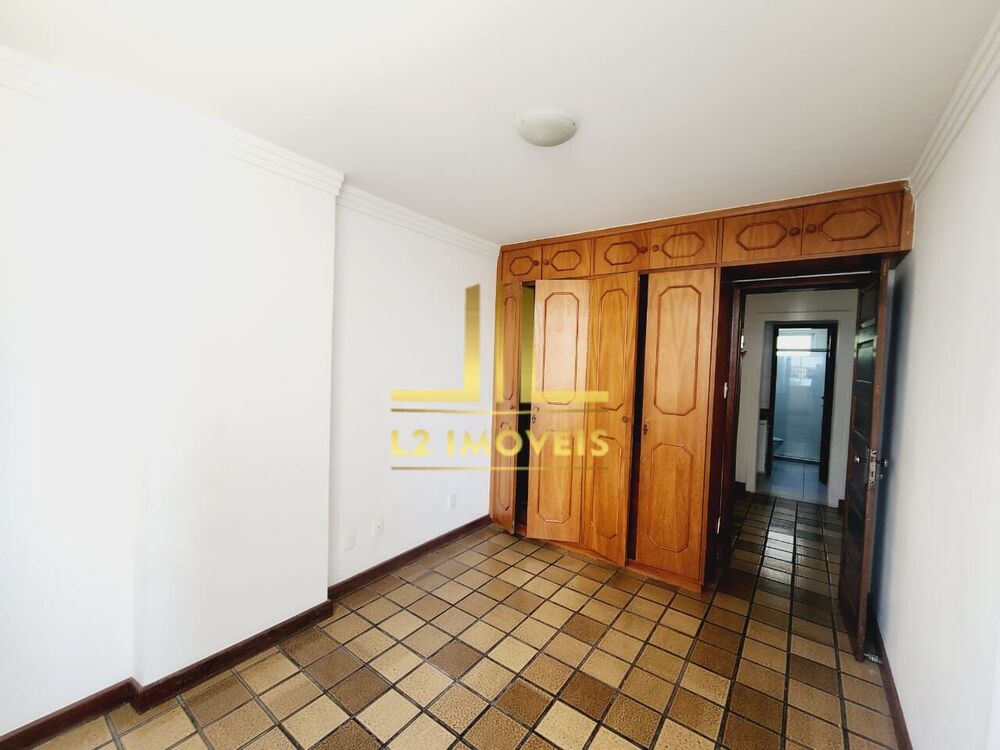 Apartamento à venda com 3 quartos, 108m² - Foto 4