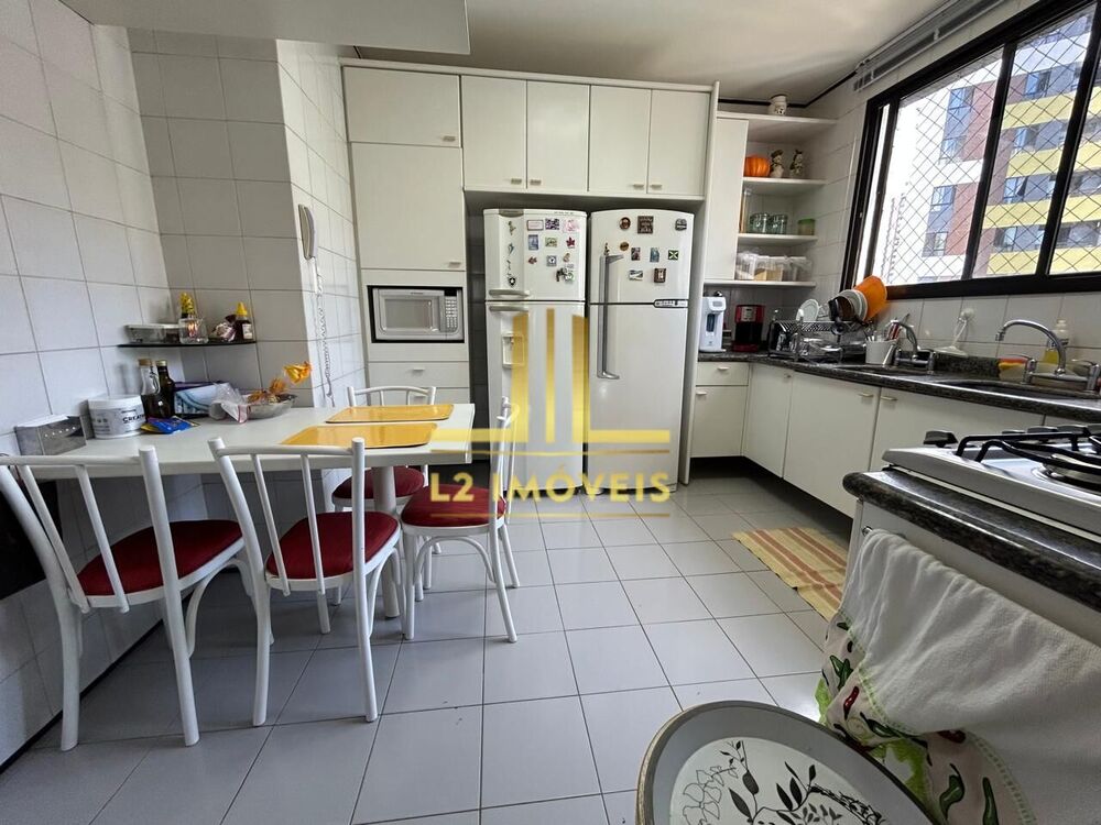 Apartamento, 4 quartos, 212 m² - Foto 1