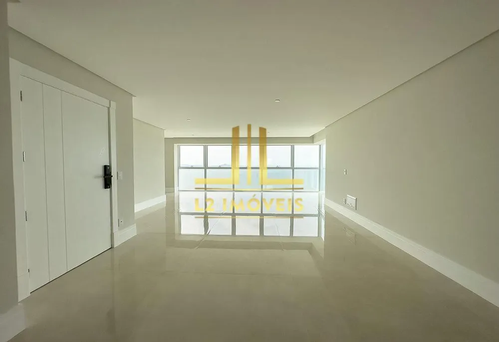 Apartamento, 4 quartos, 196 m² - Foto 2