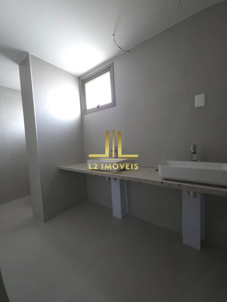 Apartamento, 3 quartos, 208 m² - Foto 2